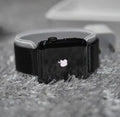 SERIES 10 APPLE LOGO WITH MEGNATIC CHAIN (ALLOW TO OPEN )