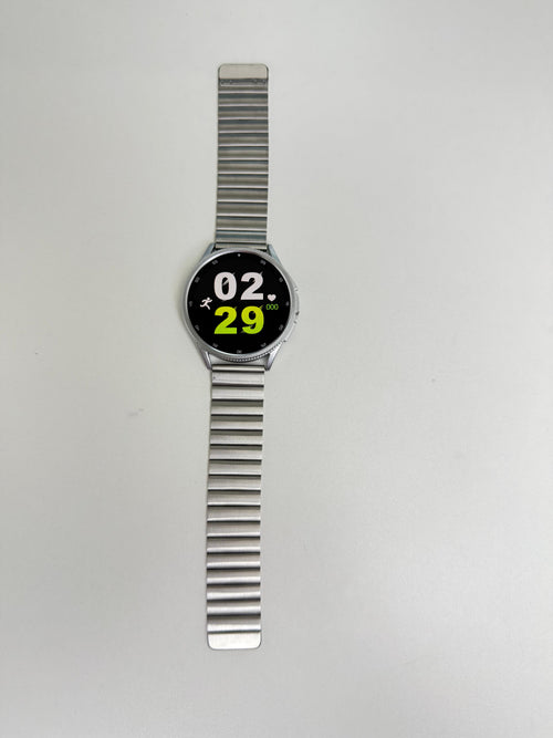 2.01″ 7in1 Ultra Smartwatch Bluetooth Calling Smartwatch, AI Voice Assistant, Metal Body with SpO2, Heart Rate Monitoring (7 Multicolor Straps)